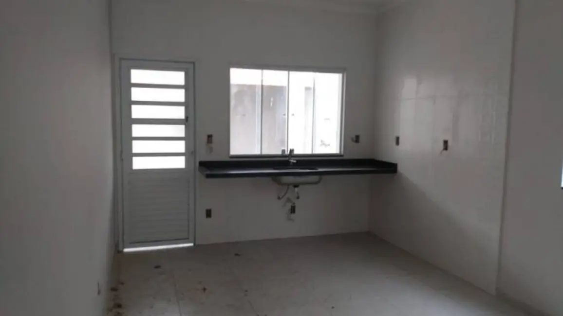 Foto 4 de Sobrado com 3 quartos à venda, 150m2 em Vila Marly, Taubate - SP