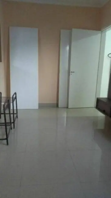 Foto 2 de Apartamento com 2 quartos à venda, 47m2 em Residencial Sítio Santo Antônio, Taubate - SP