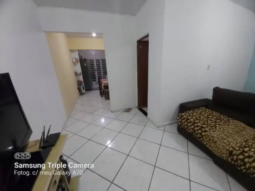 Casa com 2 quartos à venda, 70m2 em Castolira, Pindamonhangaba - SP - imagem 5 Foto 5 de Casa com 2 quartos à venda, 70m2 em Castolira, Pindamonhangaba - SP