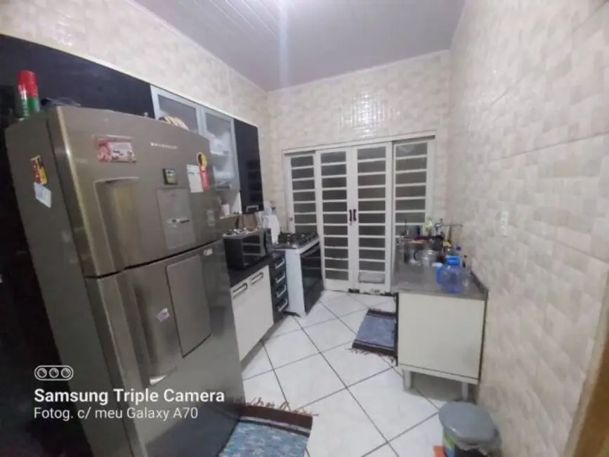 Casa com 2 quartos à venda, 70m2 em Castolira, Pindamonhangaba - SP - imagem 6 Foto 6 de Casa com 2 quartos à venda, 70m2 em Castolira, Pindamonhangaba - SP