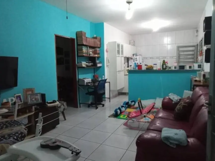 Foto 4 de Casa com 2 quartos à venda, 65m2 em Parque Piratininga, Taubate - SP