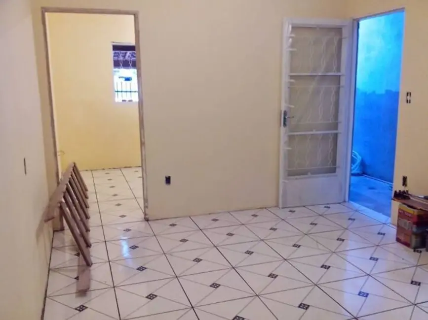 Foto 1 de Casa com 2 quartos à venda, 125m2 em Tremembe - SP