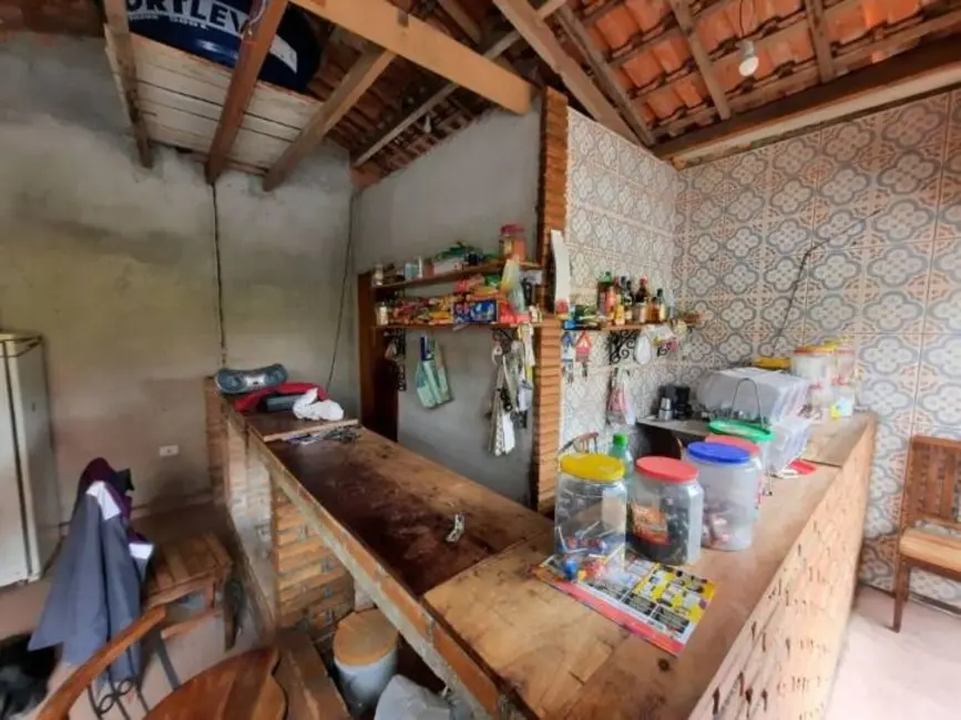 Casa com 1 quarto à venda, 330m2 em Sao Jose Dos Campos - SP - imagem 3 Foto 3 de Casa com 1 quarto à venda, 330m2 em Sao Jose Dos Campos - SP