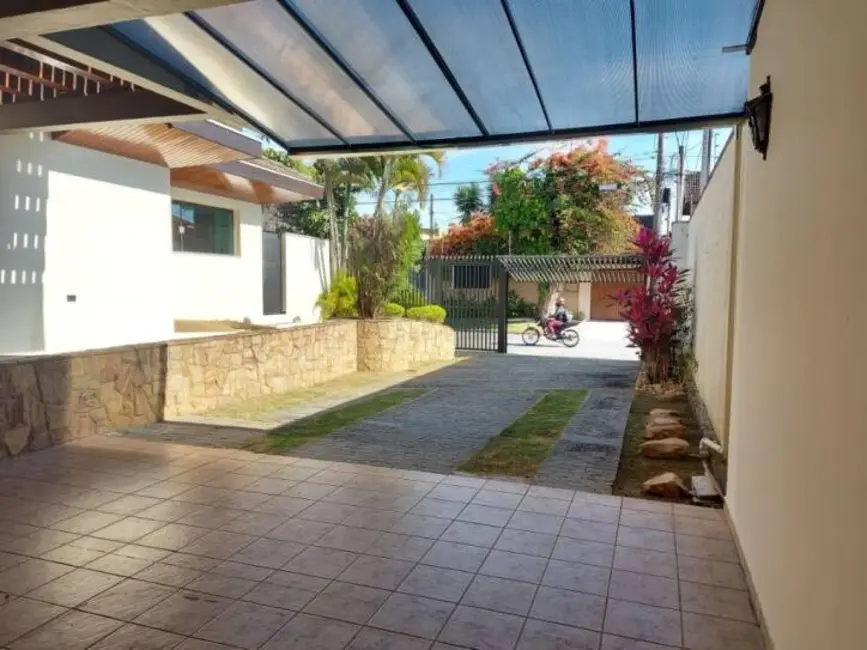 Foto 3 de Casa com 3 quartos à venda, 400m2 em Jardim das Nações, Taubate - SP