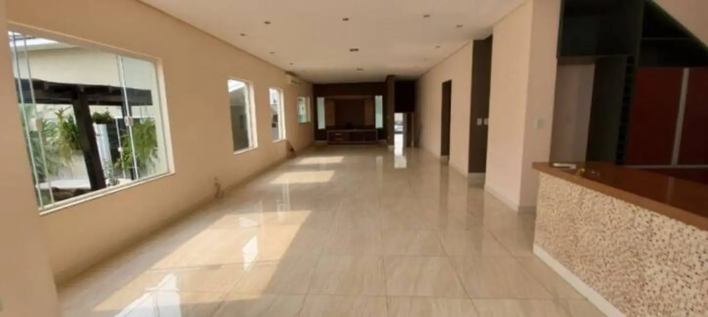 Foto 4 de Casa com 3 quartos à venda, 469m2 em Piracangaguá, Taubate - SP