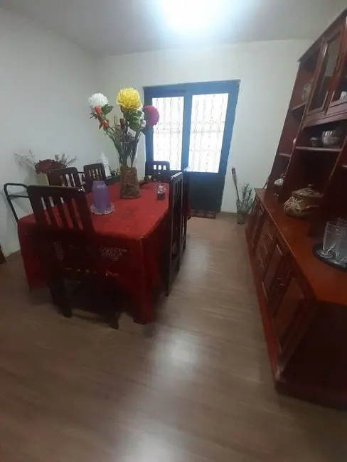 Foto 6 de Casa com 2 quartos à venda, 150m2 em Taubate - SP