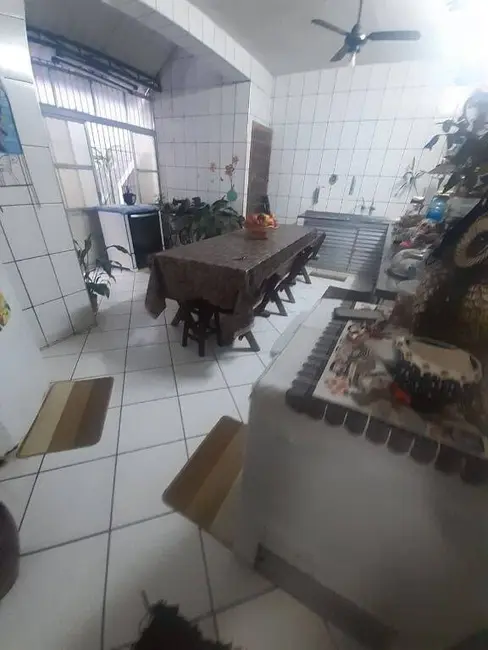 Foto 8 de Casa com 2 quartos à venda, 150m2 em Taubate - SP