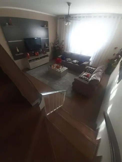 Foto 1 de Casa com 2 quartos à venda, 150m2 em Taubate - SP