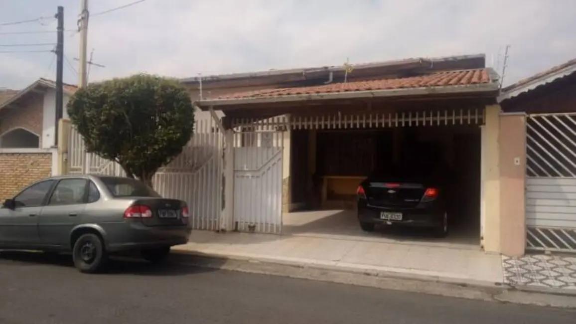 Foto 3 de Casa com 3 quartos à venda, 250m2 em Jardim Independência, Taubate - SP