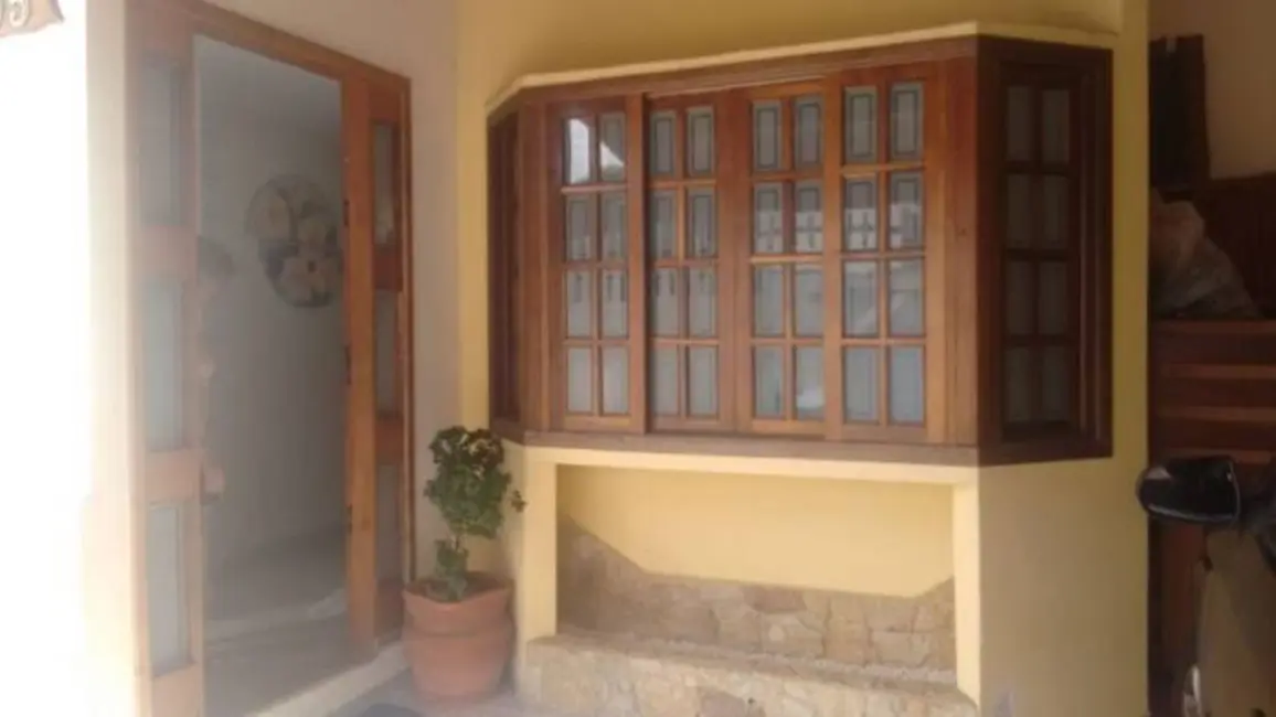 Foto 6 de Casa com 3 quartos à venda, 250m2 em Jardim Independência, Taubate - SP