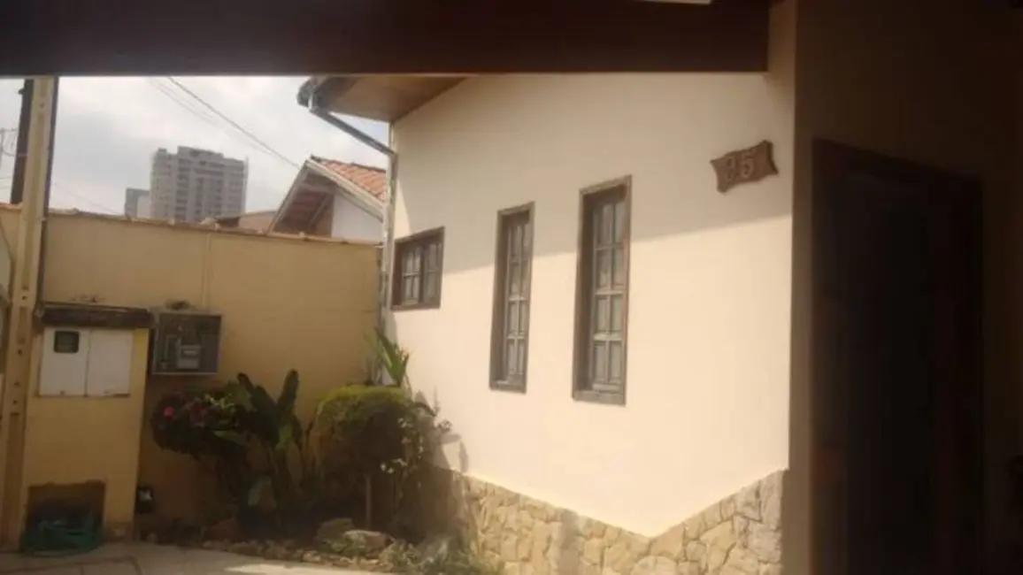 Foto 5 de Casa com 3 quartos à venda, 250m2 em Jardim Independência, Taubate - SP