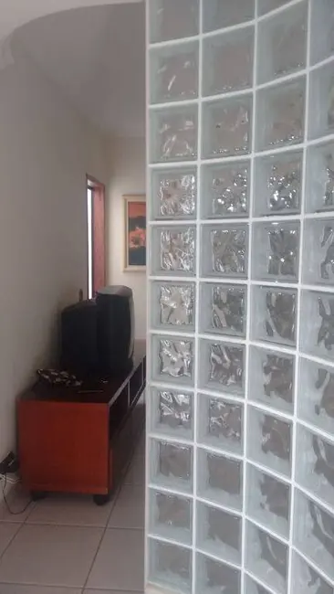 Foto 8 de Casa com 3 quartos à venda, 250m2 em Jardim Independência, Taubate - SP