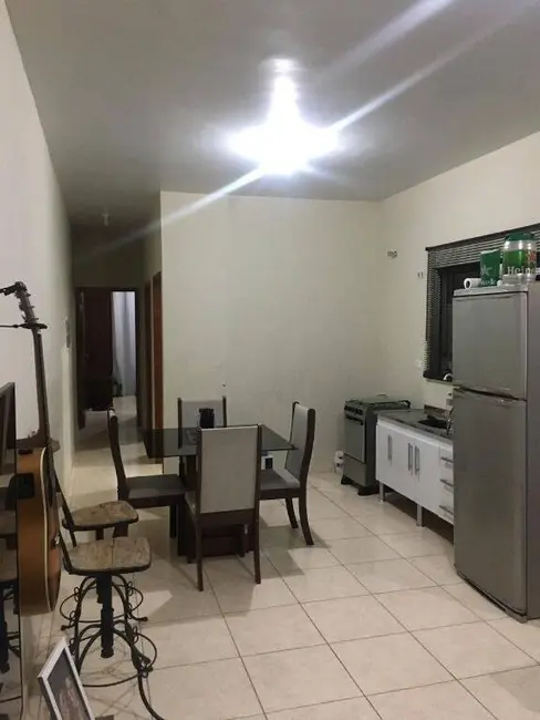 Foto 4 de Casa com 2 quartos à venda, 100m2 em Barreiro, Taubate - SP
