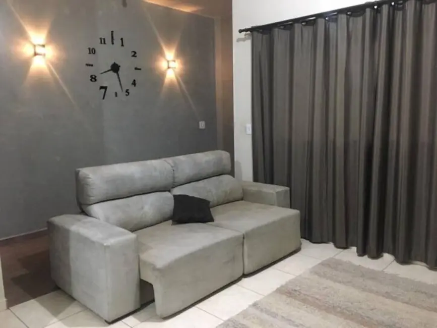 Foto 1 de Casa com 2 quartos à venda, 100m2 em Barreiro, Taubate - SP