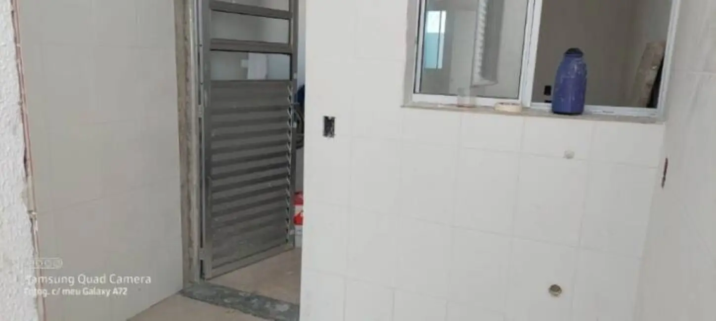 Foto 4 de Casa com 2 quartos à venda, 80m2 em Piracangaguá, Taubate - SP