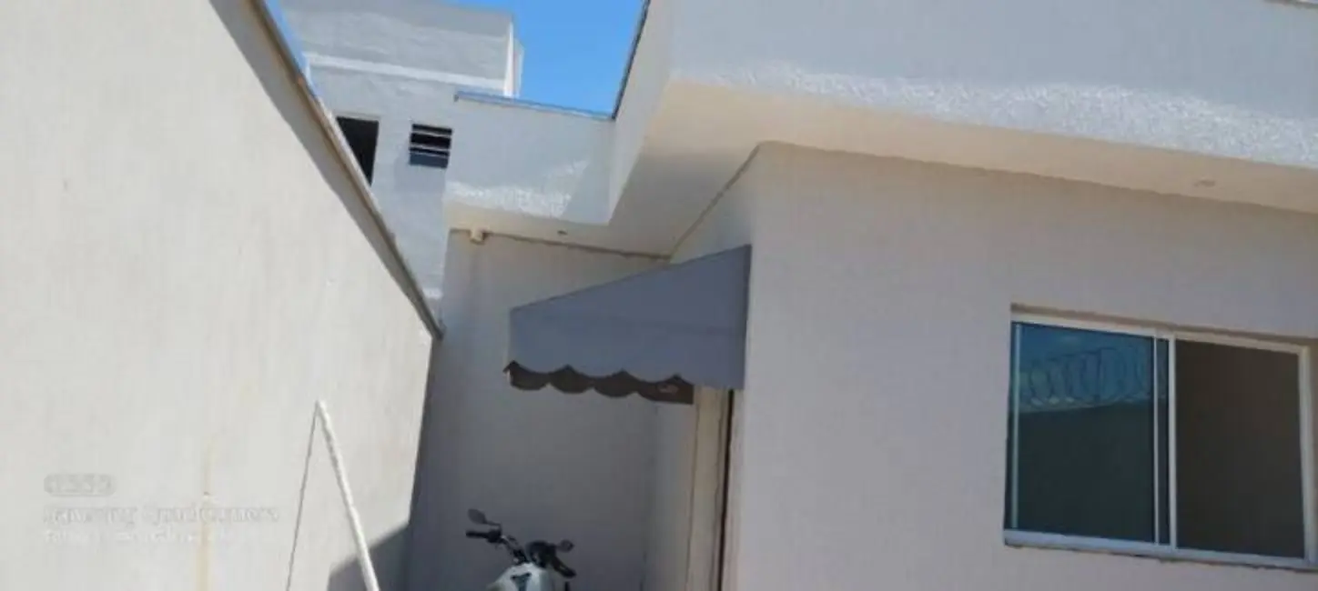 Foto 2 de Casa com 2 quartos à venda, 80m2 em Piracangaguá, Taubate - SP