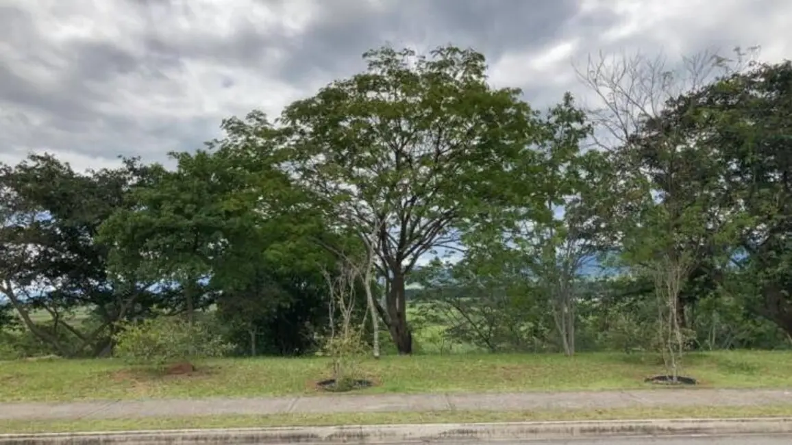 Foto 1 de Terreno / Lote à venda, 350m2 em Taubate - SP