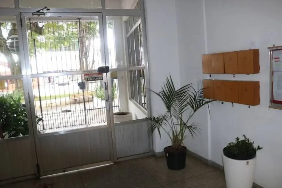 Foto 3 de Apartamento com 2 quartos à venda, 56m2 em Taubate - SP