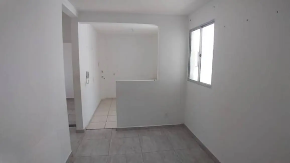 Foto 6 de Apartamento com 2 quartos à venda, 42m2 em Vila São José, Taubate - SP