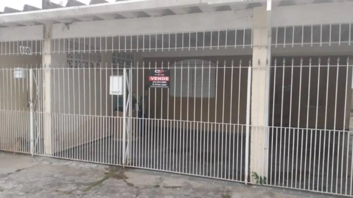 Foto 1 de Casa com 2 quartos à venda, 195m2 em Vila Areao, Taubate - SP