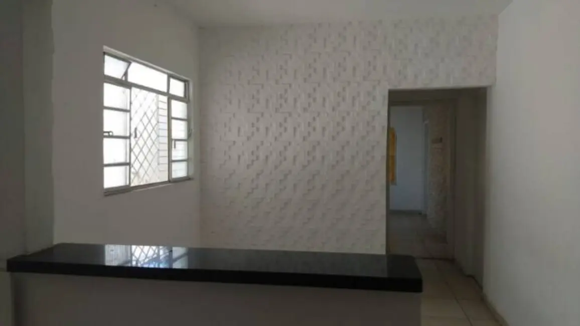 Foto 9 de Casa com 2 quartos à venda, 195m2 em Vila Areao, Taubate - SP