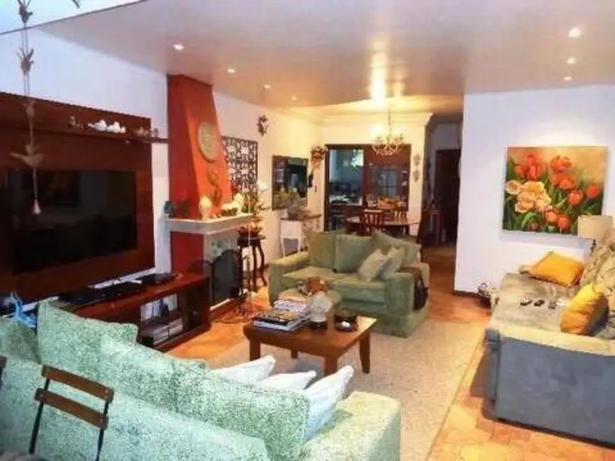 Foto 6 de Casa com 4 quartos à venda, 280m2 em Taubate - SP