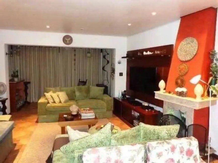 Foto 8 de Casa com 4 quartos à venda, 280m2 em Taubate - SP