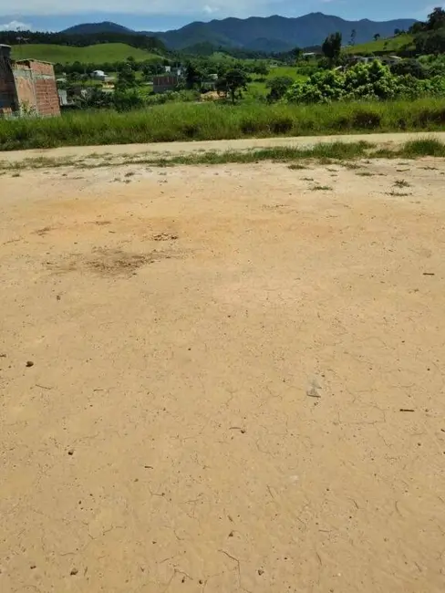 Foto 3 de Terreno / Lote à venda, 250m2 em Tremembe - SP