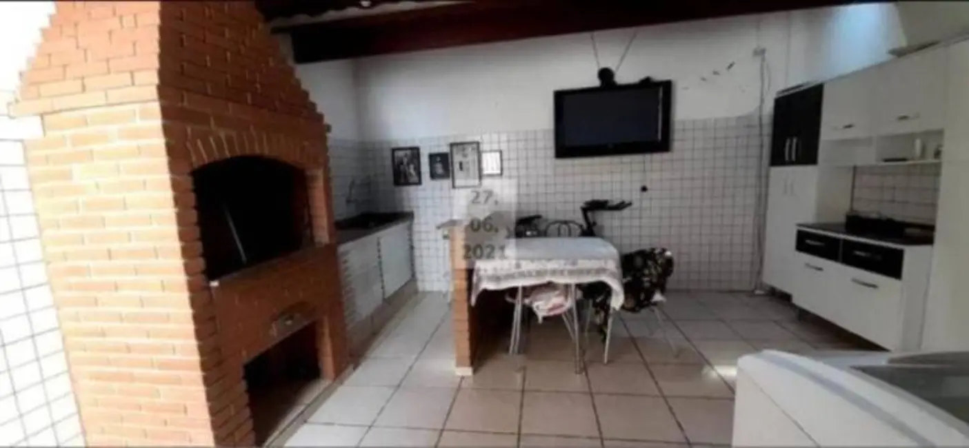 Foto 1 de Sobrado com 3 quartos à venda, 144m2 em Vila São José, Taubate - SP