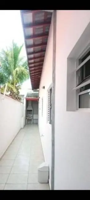 Foto 3 de Casa com 3 quartos à venda, 125m2 em Residencial Estoril, Taubate - SP