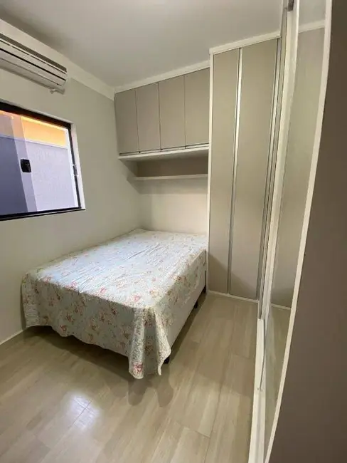 Foto 8 de Casa com 2 quartos à venda, 90m2 em Jardim Continental II, Taubate - SP