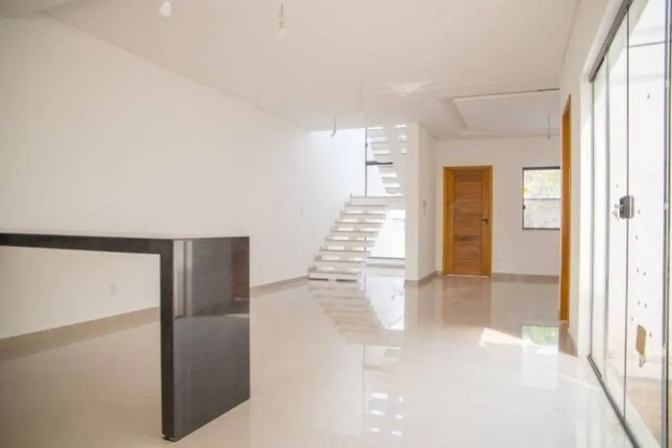 Foto 6 de Sobrado com 3 quartos à venda, 178m2 em Taubate - SP