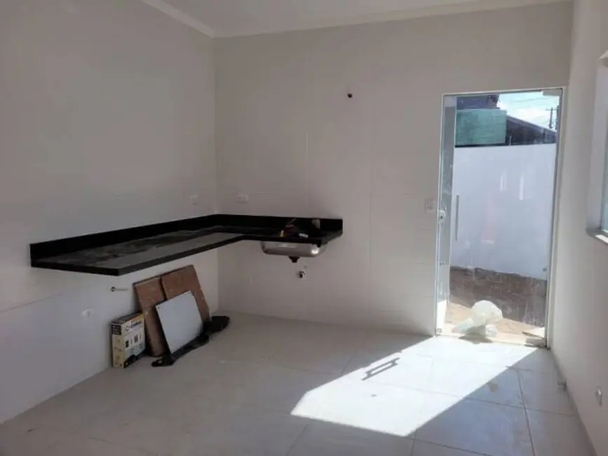 Foto 6 de Casa com 2 quartos à venda, 63m2 em Barreiro, Taubate - SP