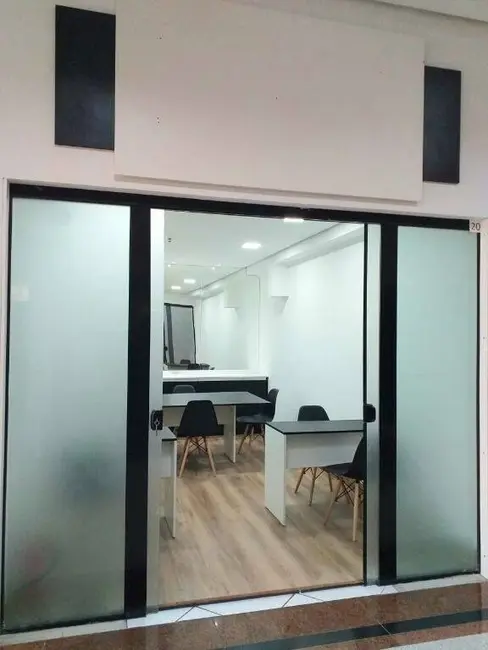 Foto 5 de Sala Comercial para alugar, 15m2 em Centro, Taubate - SP