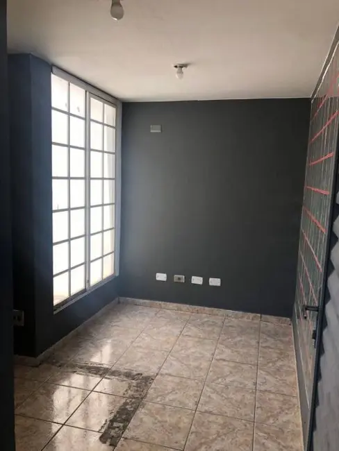 Foto 5 de Sala Comercial para alugar, 220m2 em Taubate - SP