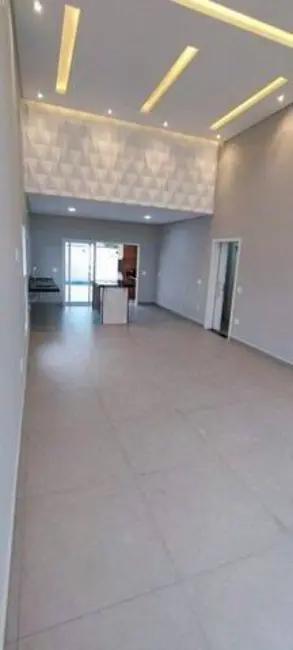 Foto 2 de Casa com 2 quartos à venda, 150m2 em Cacapava - SP