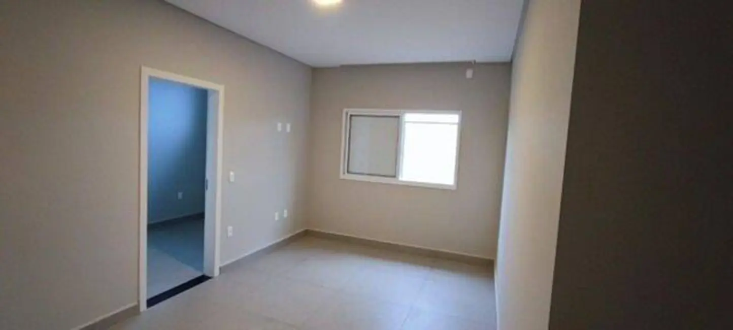 Foto 7 de Casa com 2 quartos à venda, 150m2 em Cacapava - SP