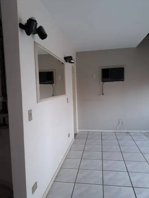 Foto 1 de Apartamento com 1 quarto à venda, 83m2 em Centro, Taubate - SP