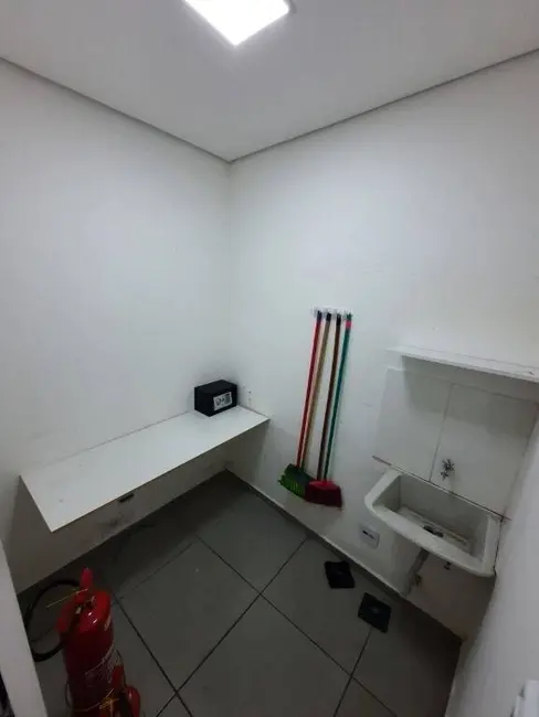 Foto 4 de Sala Comercial para alugar, 60m2 em Centro, Taubate - SP
