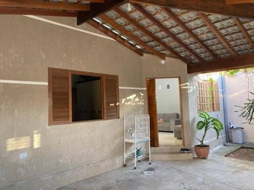 Foto 4 de Casa com 2 quartos à venda, 175m2 em Piracangaguá, Taubate - SP