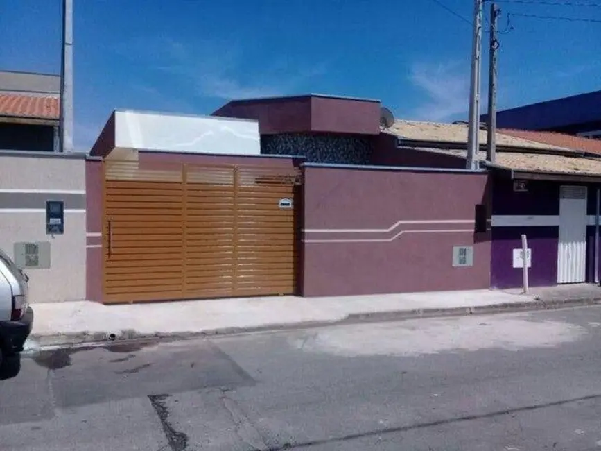 Foto 1 de Casa com 2 quartos à venda, 96m2 em Esplanada Santa Helena, Taubate - SP