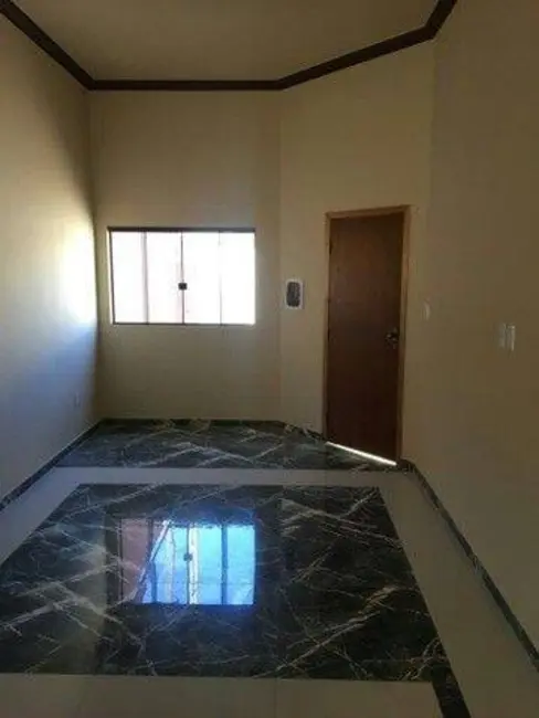 Foto 7 de Casa com 2 quartos à venda, 96m2 em Esplanada Santa Helena, Taubate - SP