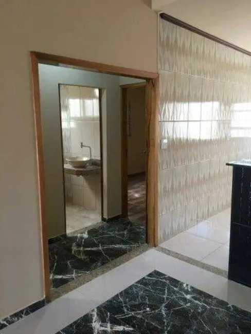 Foto 9 de Casa com 2 quartos à venda, 96m2 em Esplanada Santa Helena, Taubate - SP