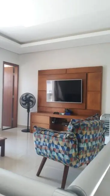 Foto 1 de Casa com 3 quartos à venda, 211m2 em Tremembe - SP