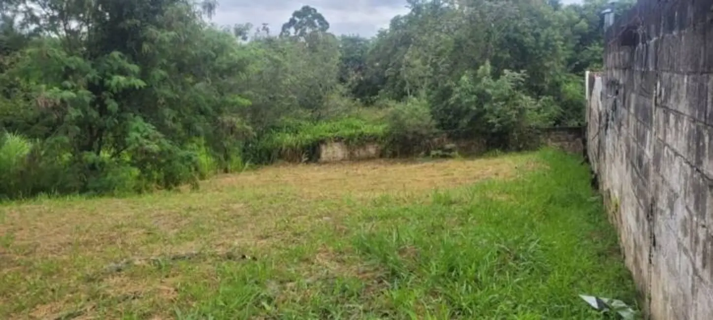 Foto 1 de Terreno / Lote à venda, 645m2 em Tremembe - SP