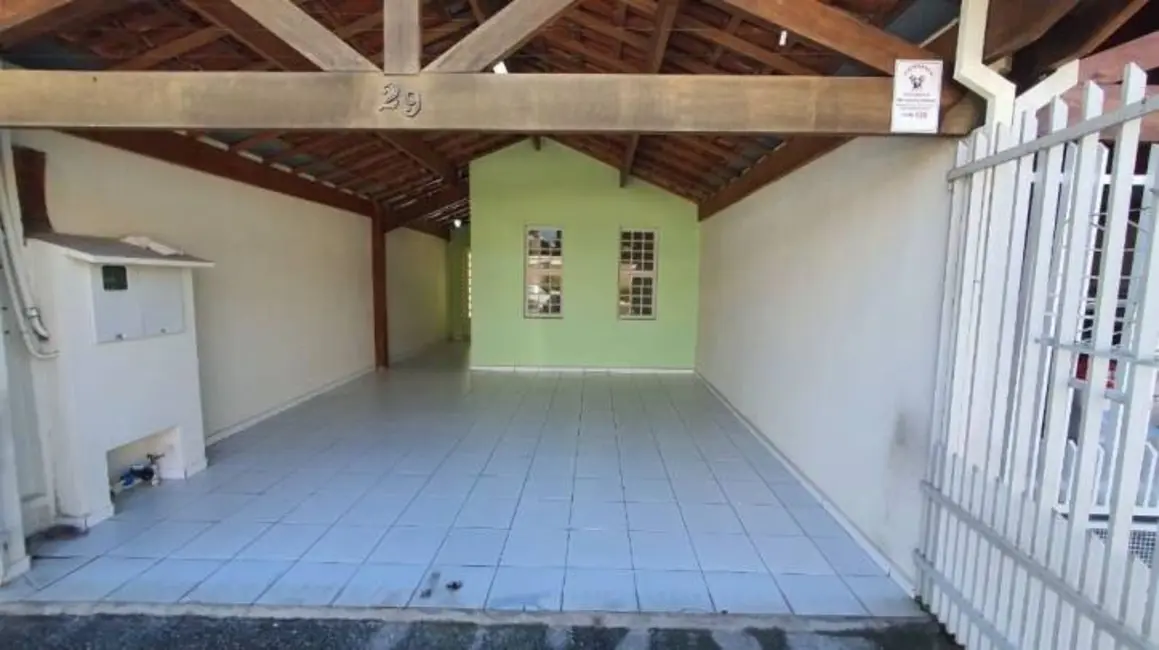 Foto 1 de Casa com 2 quartos à venda, 96m2 em Esplanada Independência, Taubate - SP