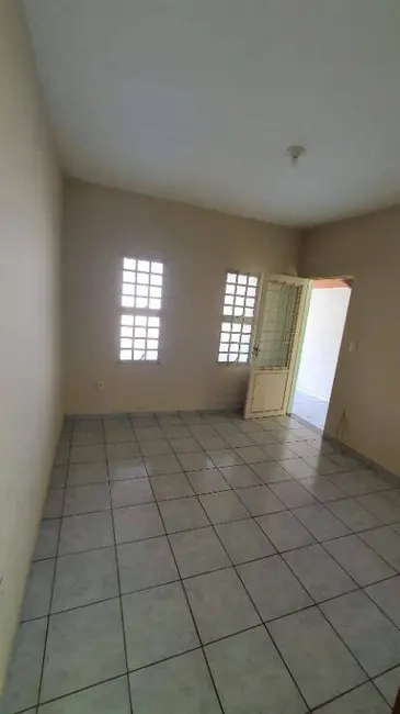 Foto 3 de Casa com 2 quartos à venda, 96m2 em Esplanada Independência, Taubate - SP