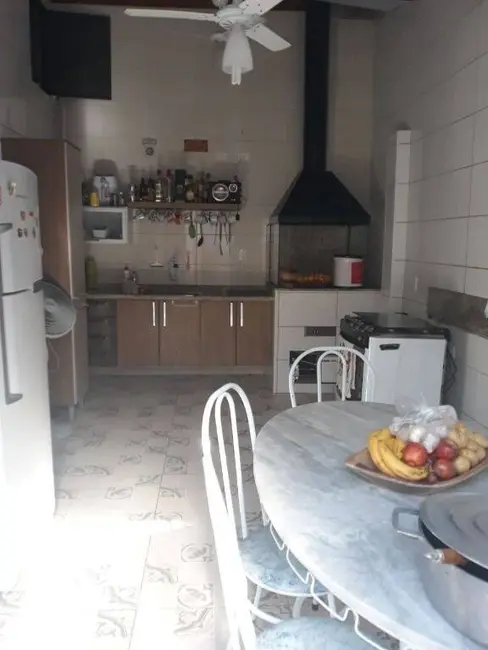 Foto 3 de Casa com 3 quartos à venda, 107m2 em Parque Paduan, Taubate - SP