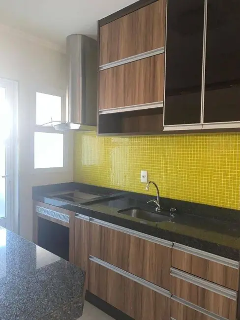 Foto 2 de Casa com 3 quartos à venda, 92m2 em Vila São José, Taubate - SP