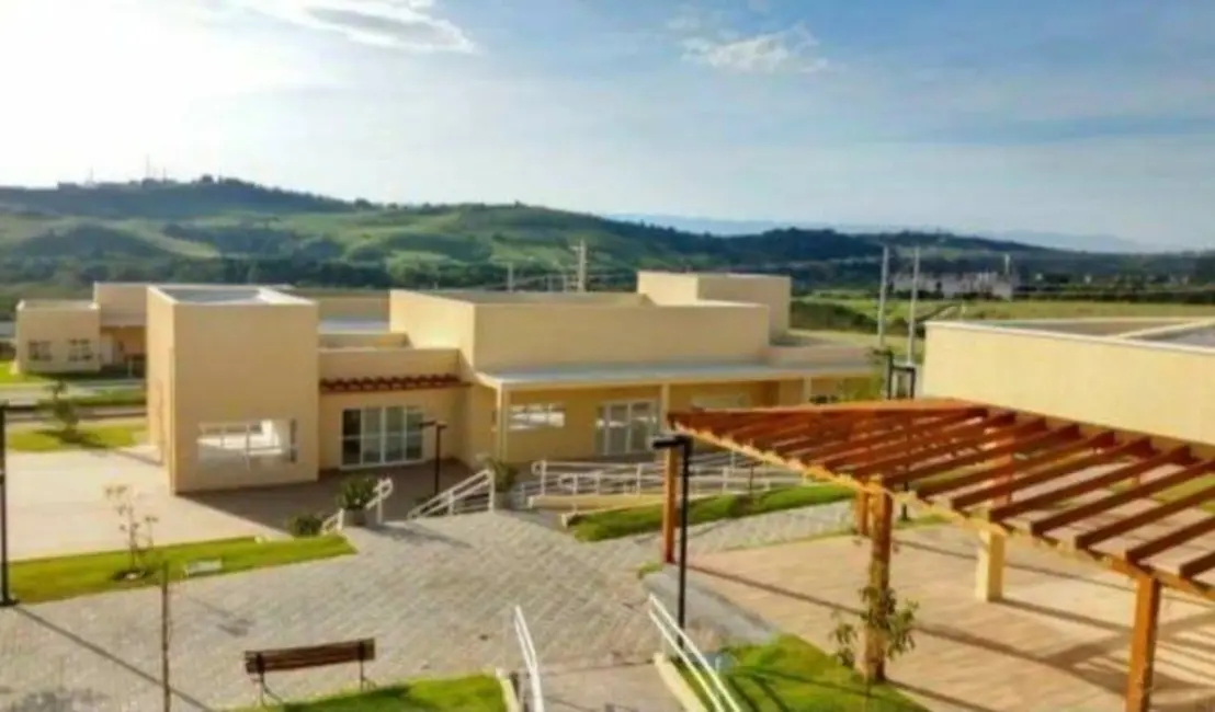 Foto 3 de Terreno / Lote à venda, 338m2 em Centro, Taubate - SP